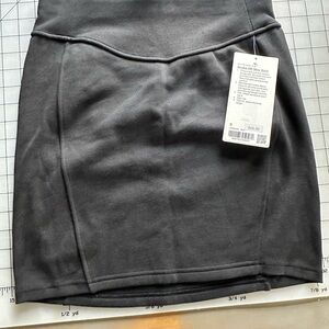 Lululemon Athletica Charcoal Pencil Skirt